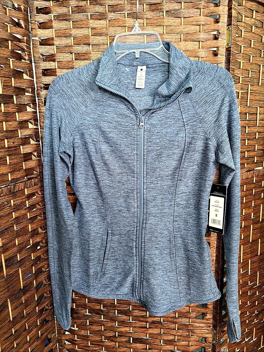 Yogalicious Intrigue Coast Zip Front Jacket Gray Small NWT